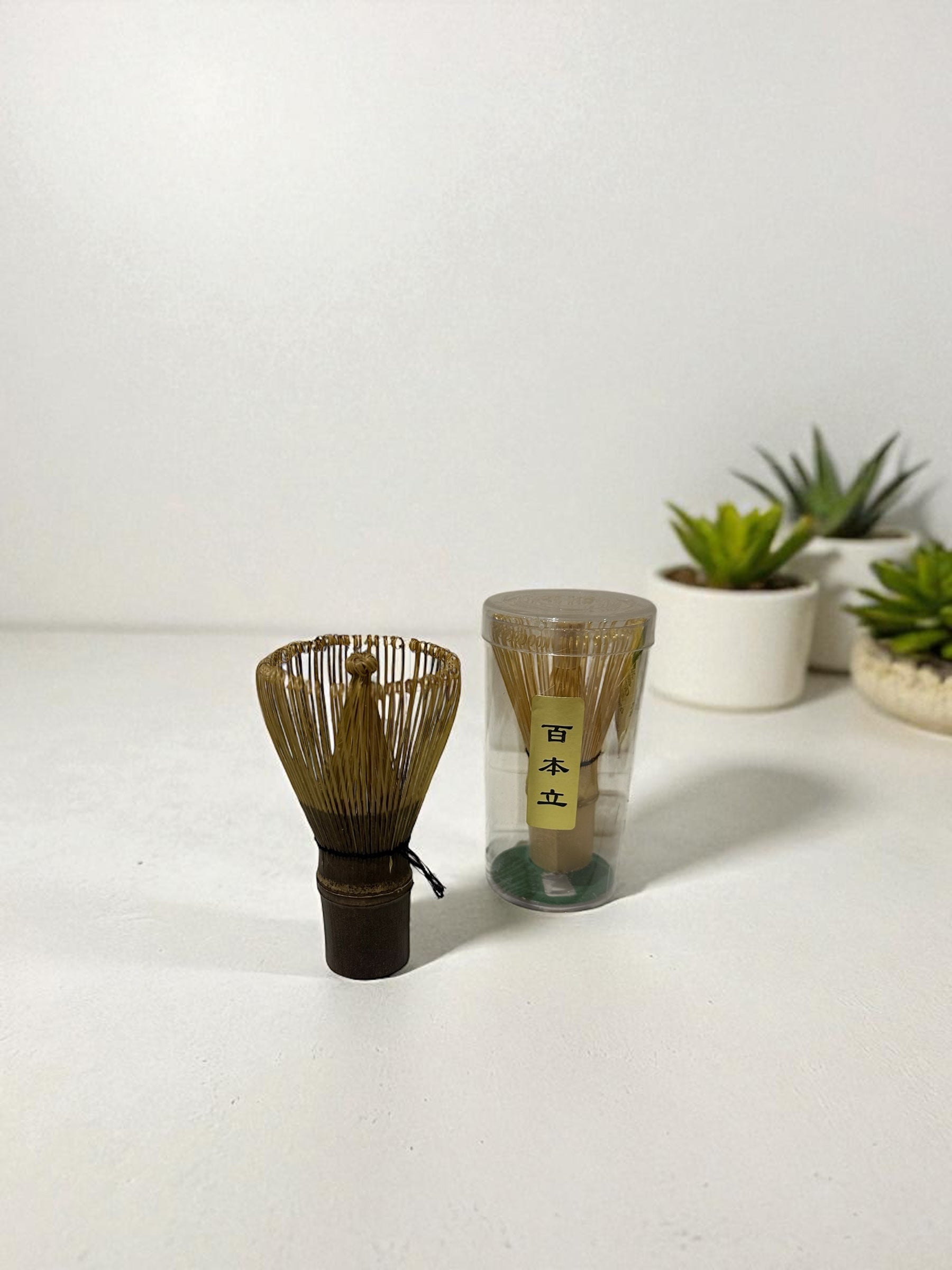 100-Prong Matcha Whisk (Hyappondate Chasen) – 百本立 (Dark Colour Bamboo) - Koki Gifts and Homeware